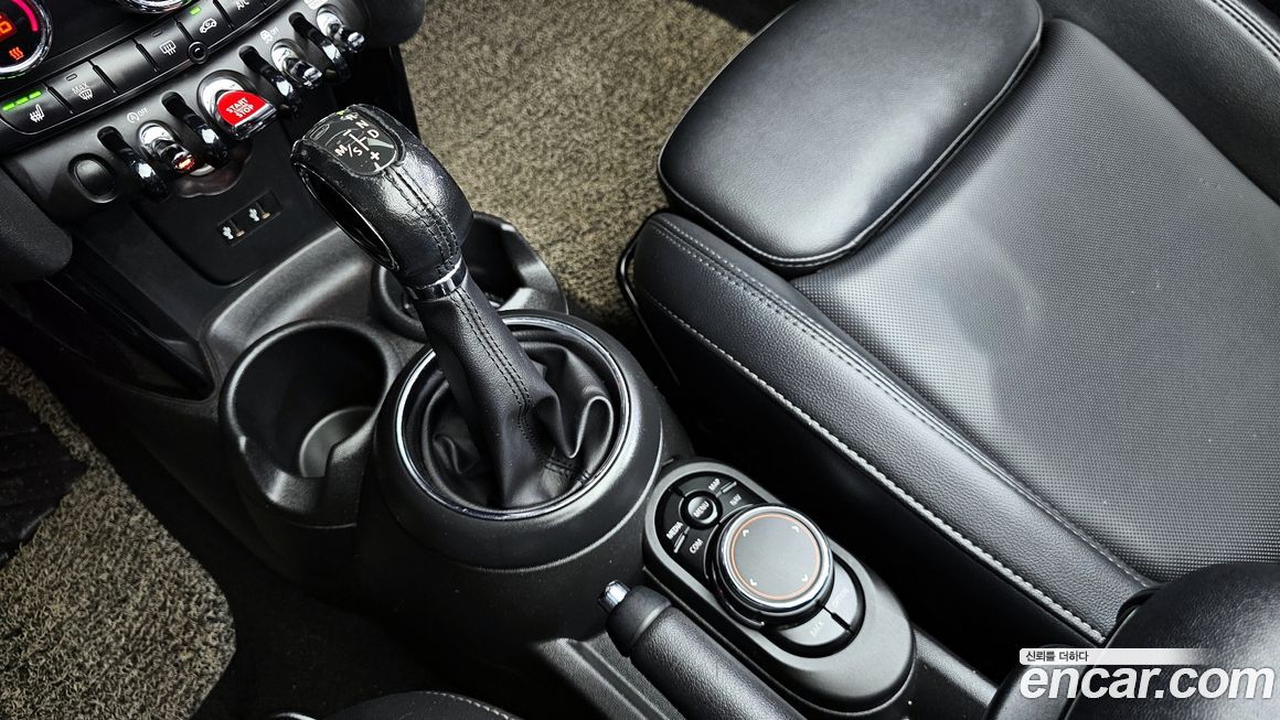 Mini Cooper Convertible 2019