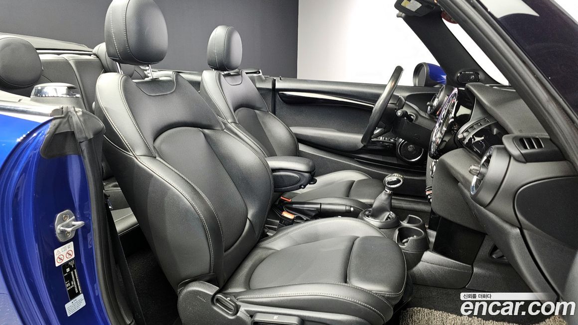 Mini Cooper Convertible 2019