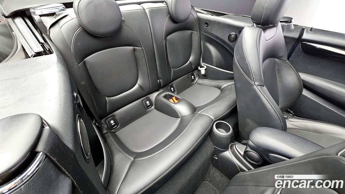 Mini Cooper Convertible 2019