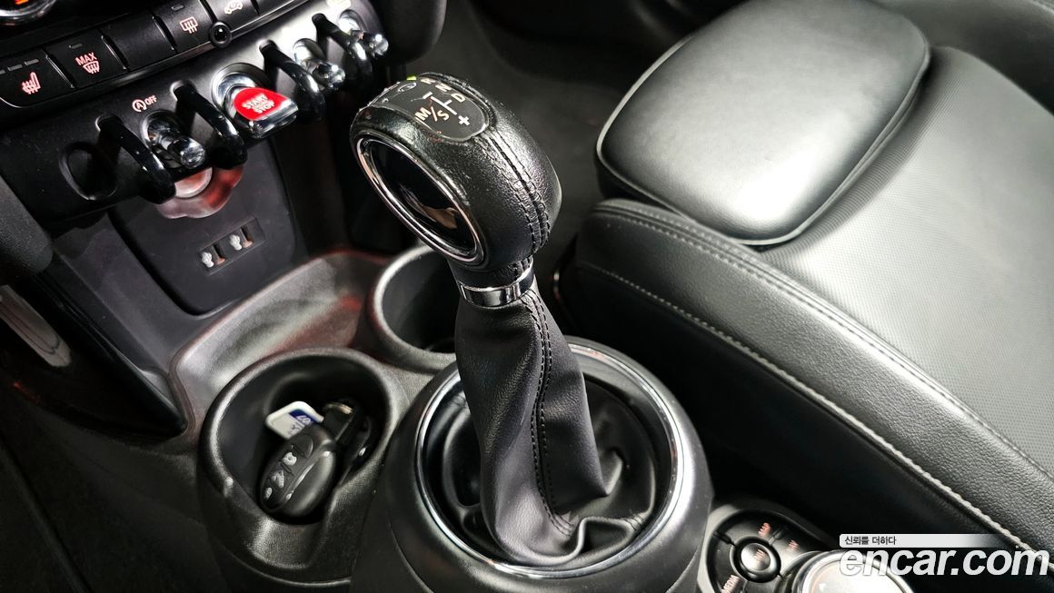 Mini Cooper Convertible 2019