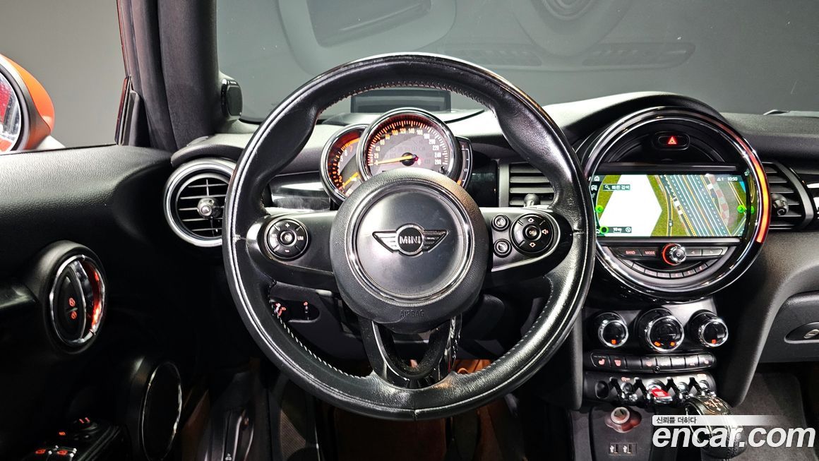 Mini Cooper Convertible 2019