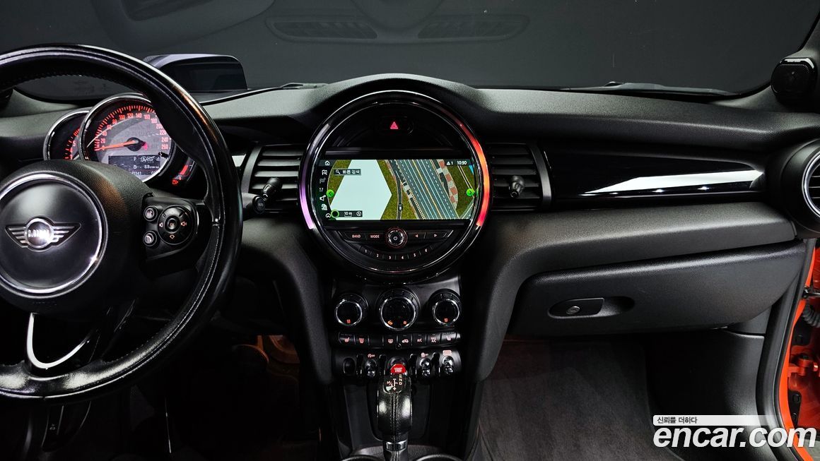 Mini Cooper Convertible 2019