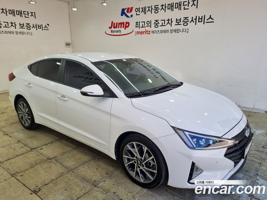 Hyundai AVANTE 2019