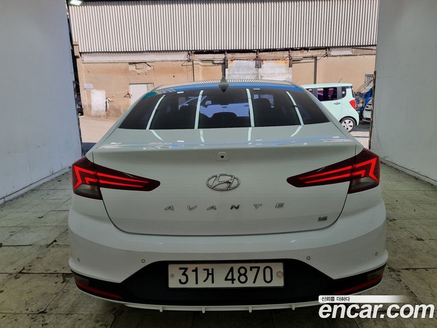 Hyundai AVANTE 2019