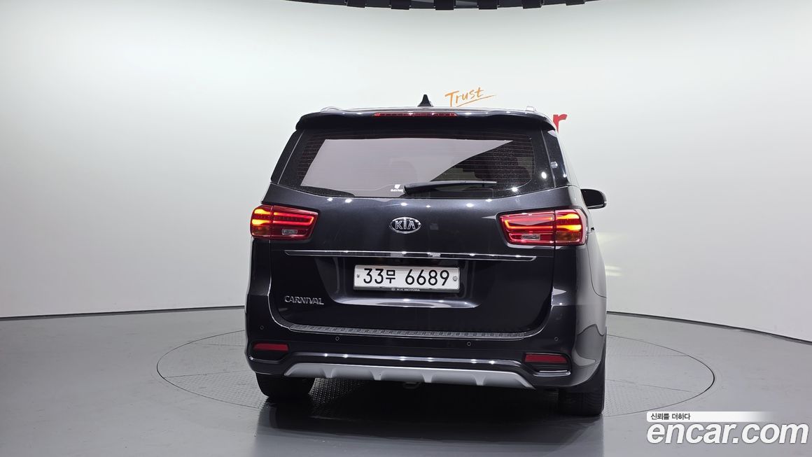 Kia Canival 2019