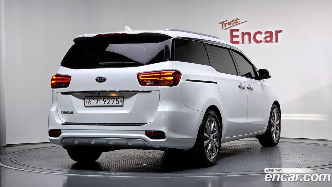 Kia Canival 2019