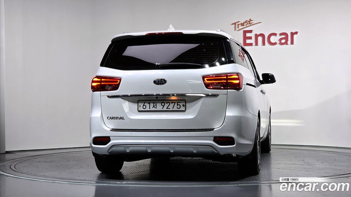 Kia Canival 2019