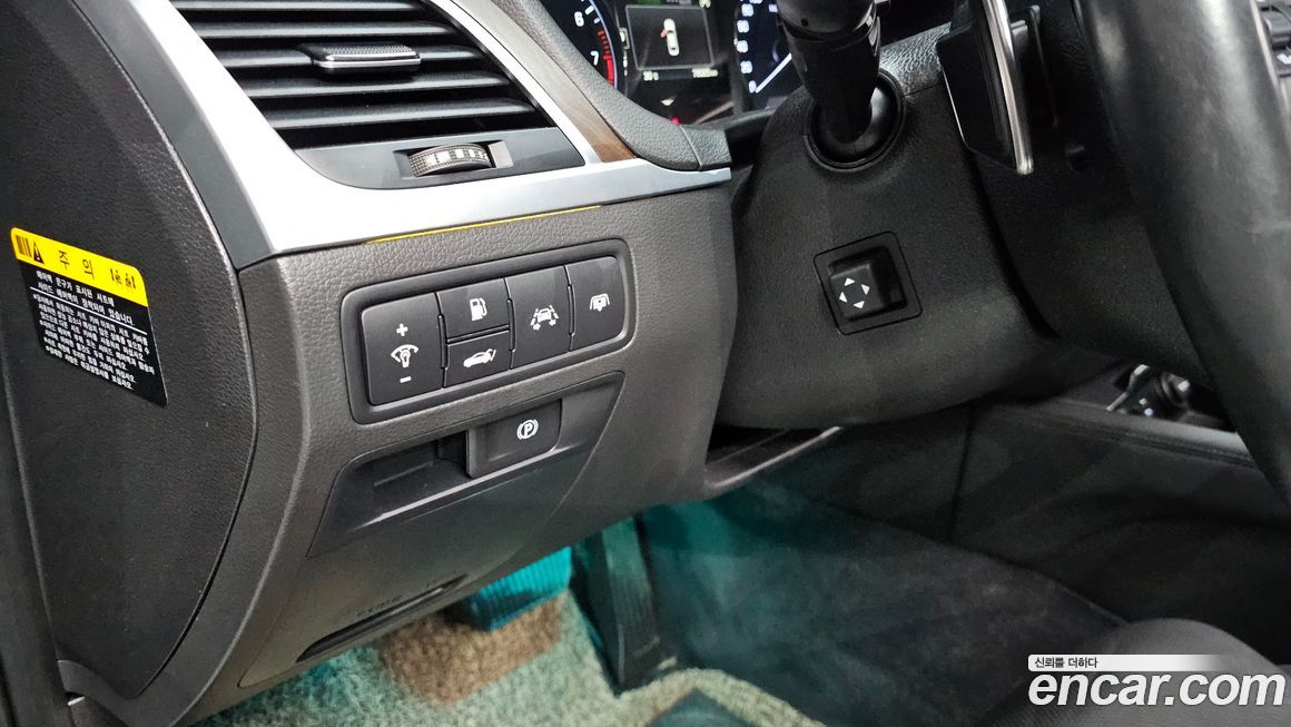 Hyundai Genesis 2016