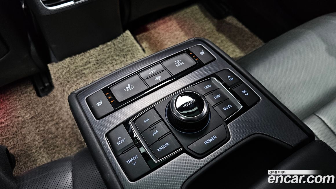 Hyundai Genesis 2016