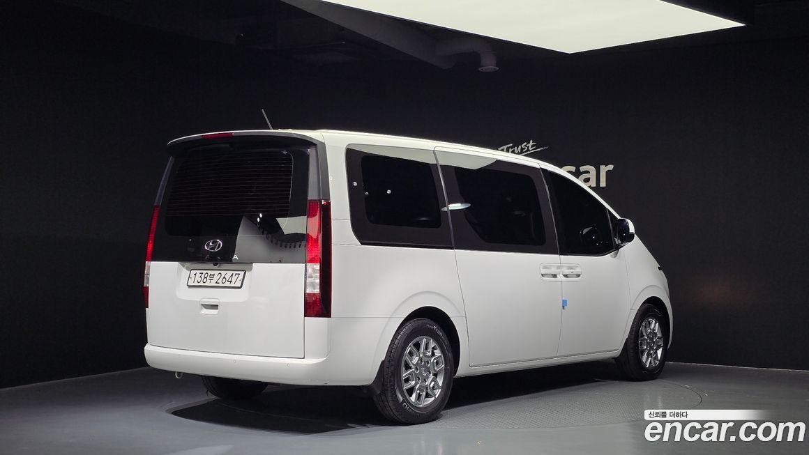 Hyundai Staria 2022