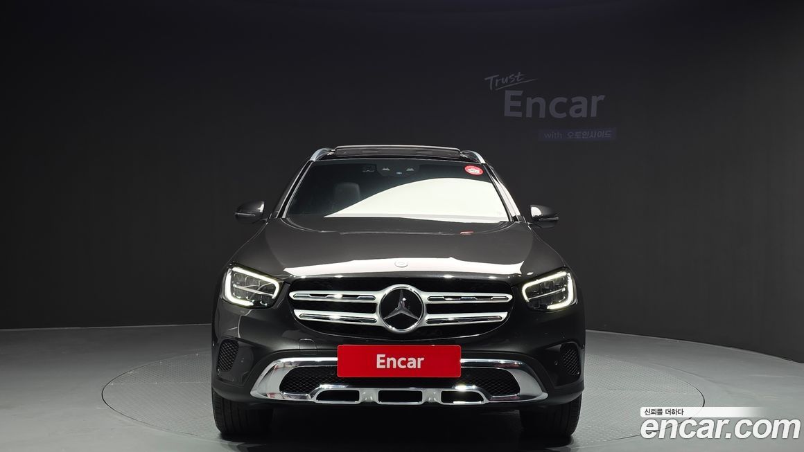 Mercedes-Benz GLC-Class 2021