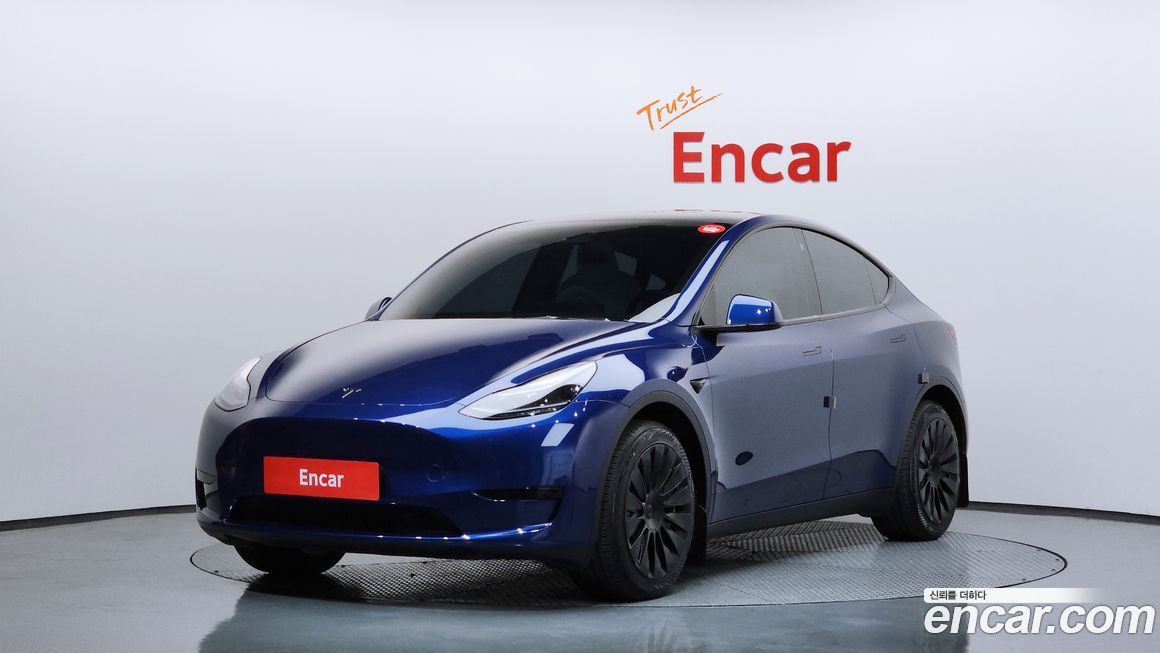 Tesla Model Y 2024