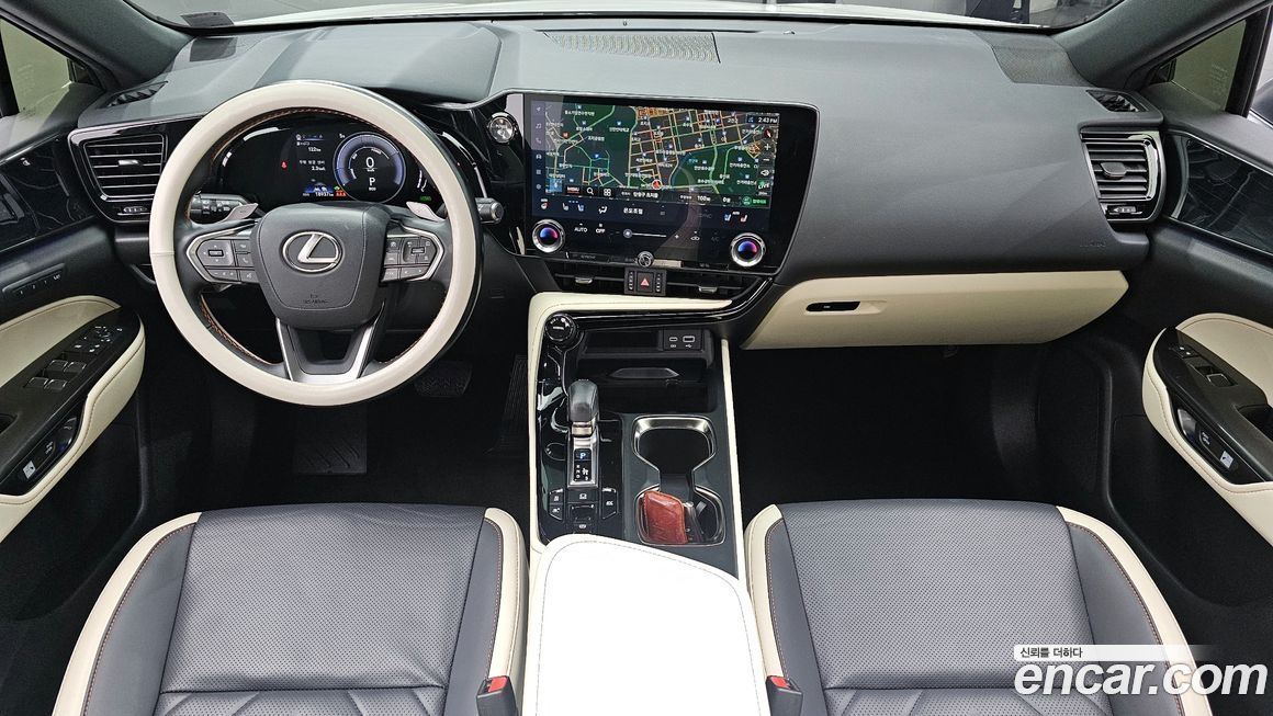 Lexus NX 2024