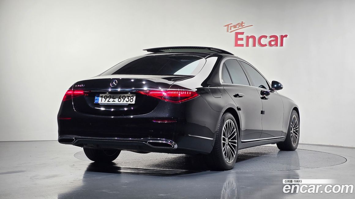 Mercedes-Benz S-Class 2022