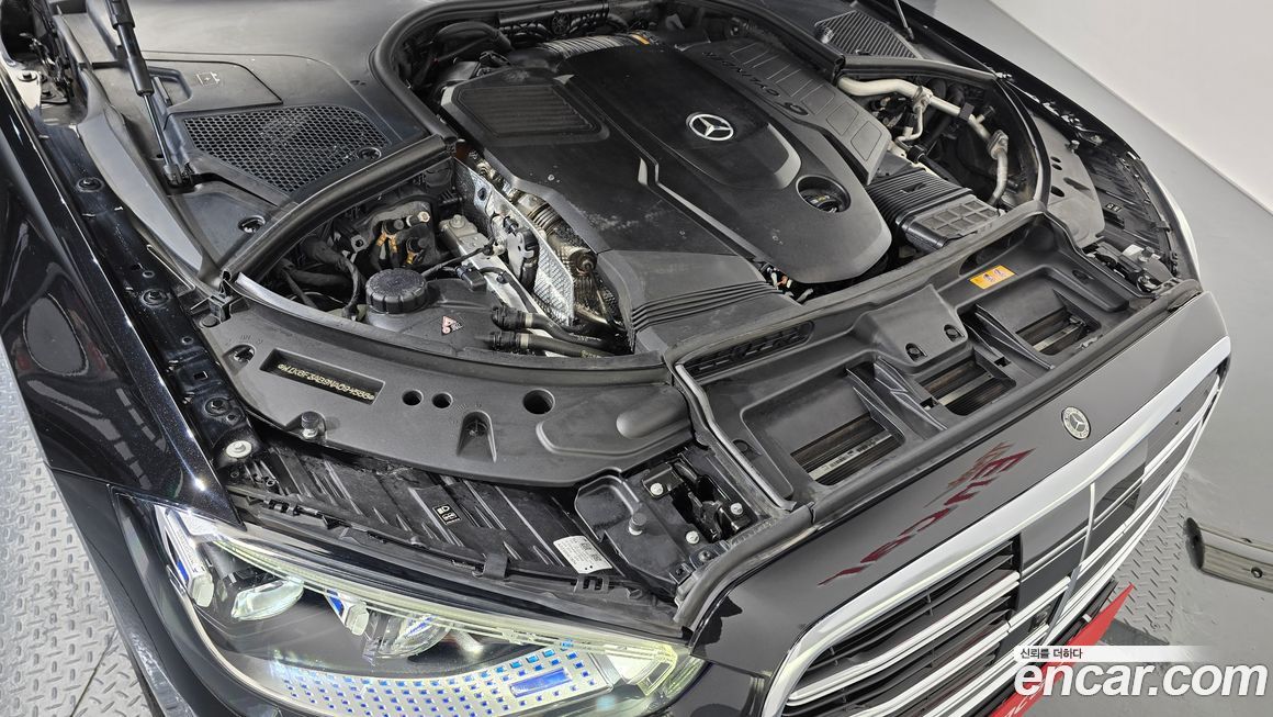 Mercedes-Benz S-Class 2022