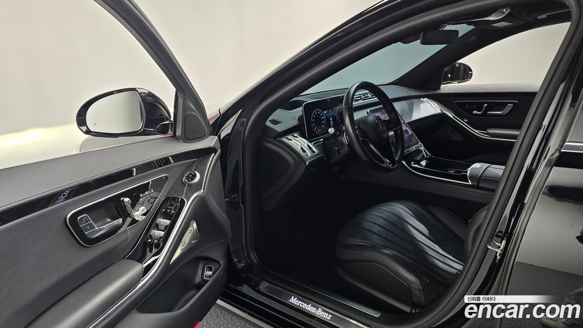 Mercedes-Benz S-Class 2022