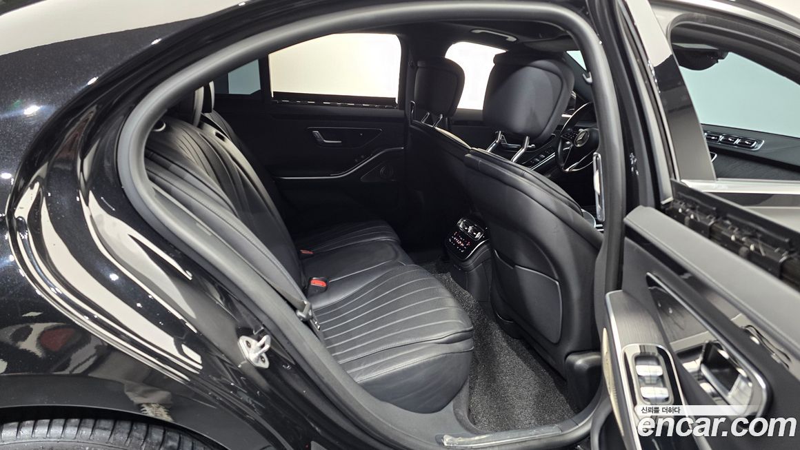 Mercedes-Benz S-Class 2022