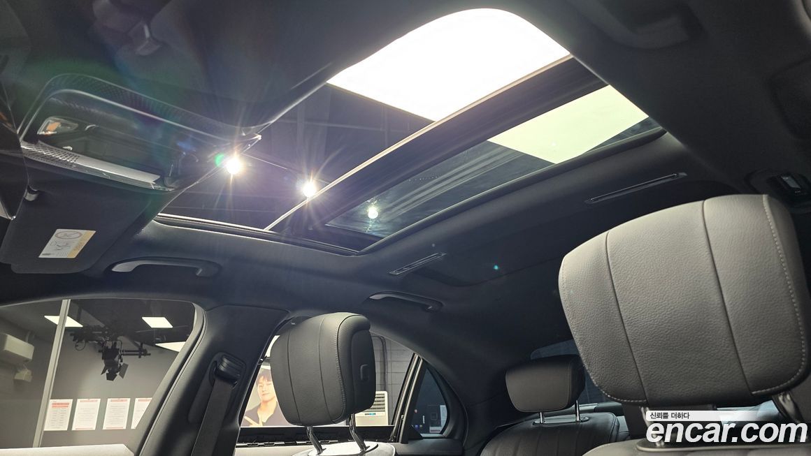 Mercedes-Benz S-Class 2022