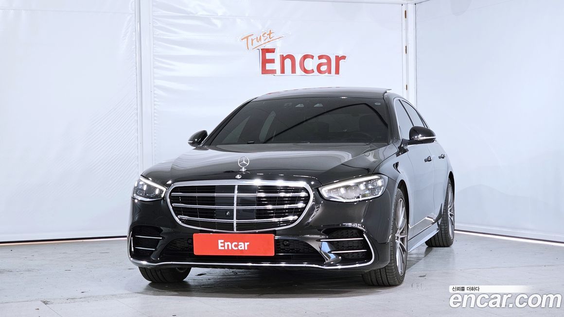 Mercedes-Benz S-Class 2024