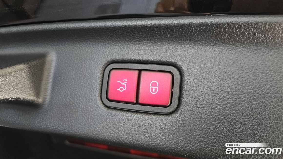 Mercedes-Benz S-Class 2024