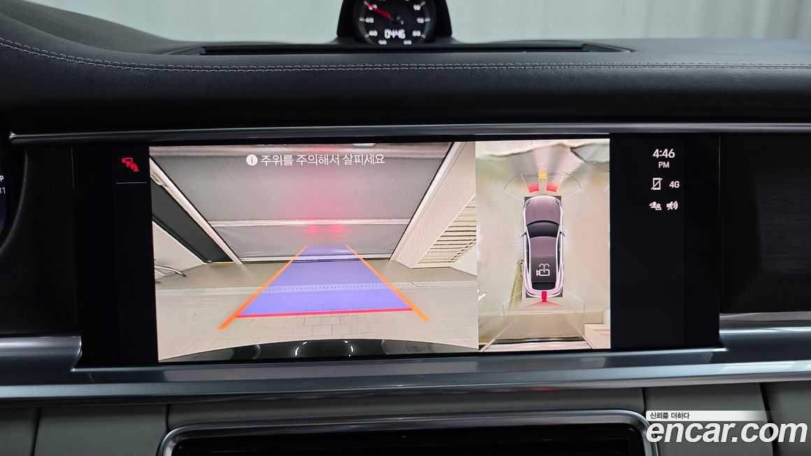 Porsche Panamera 2023