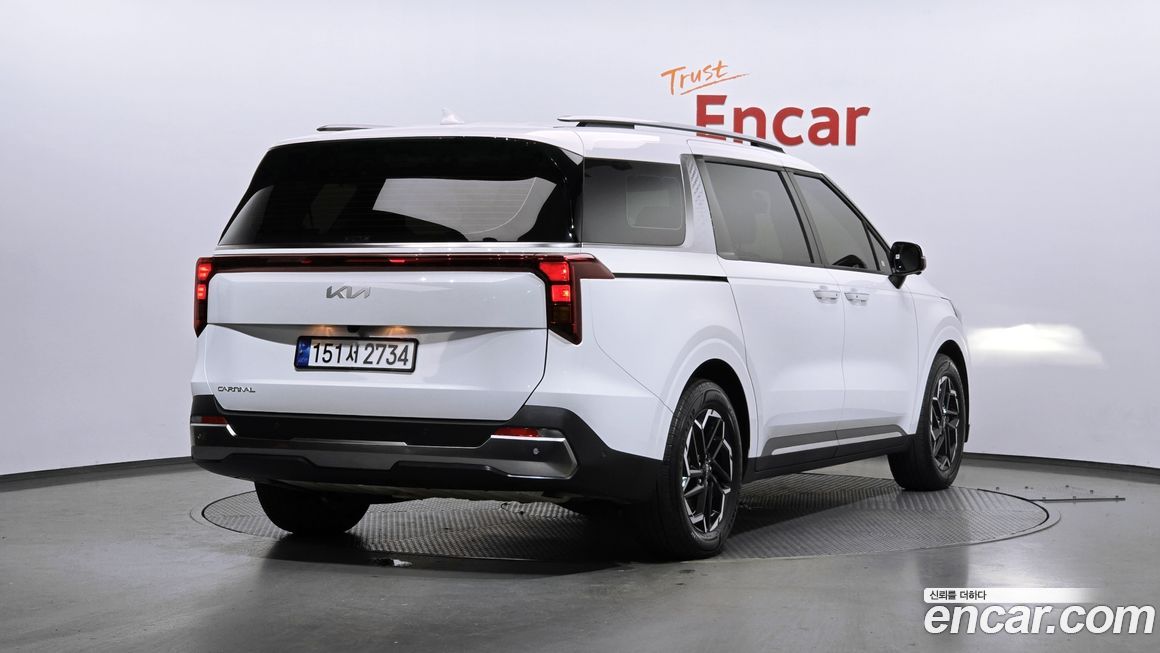 Kia Canival 2025