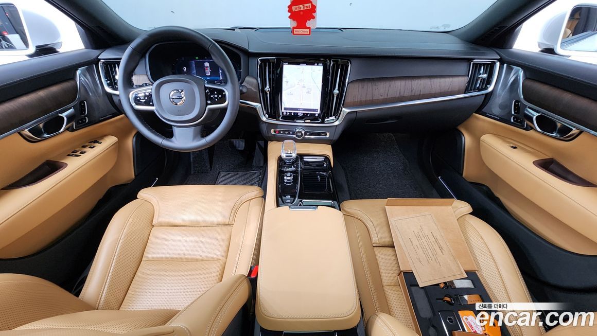Volvo S90 2025