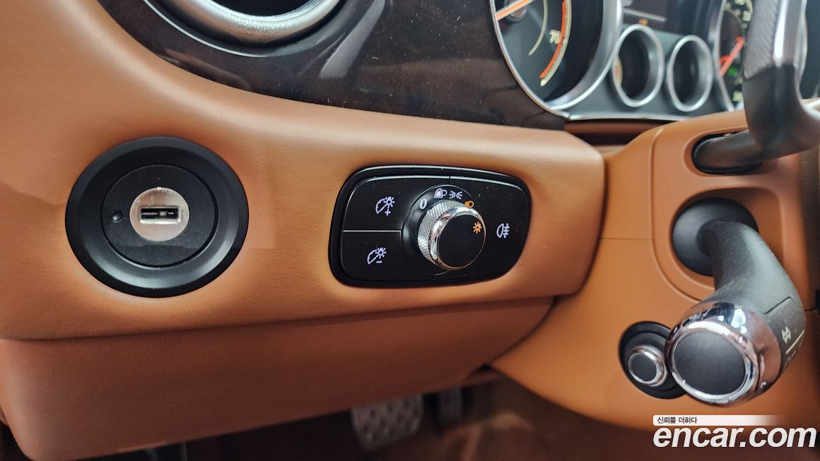 Bentley Continental 2016