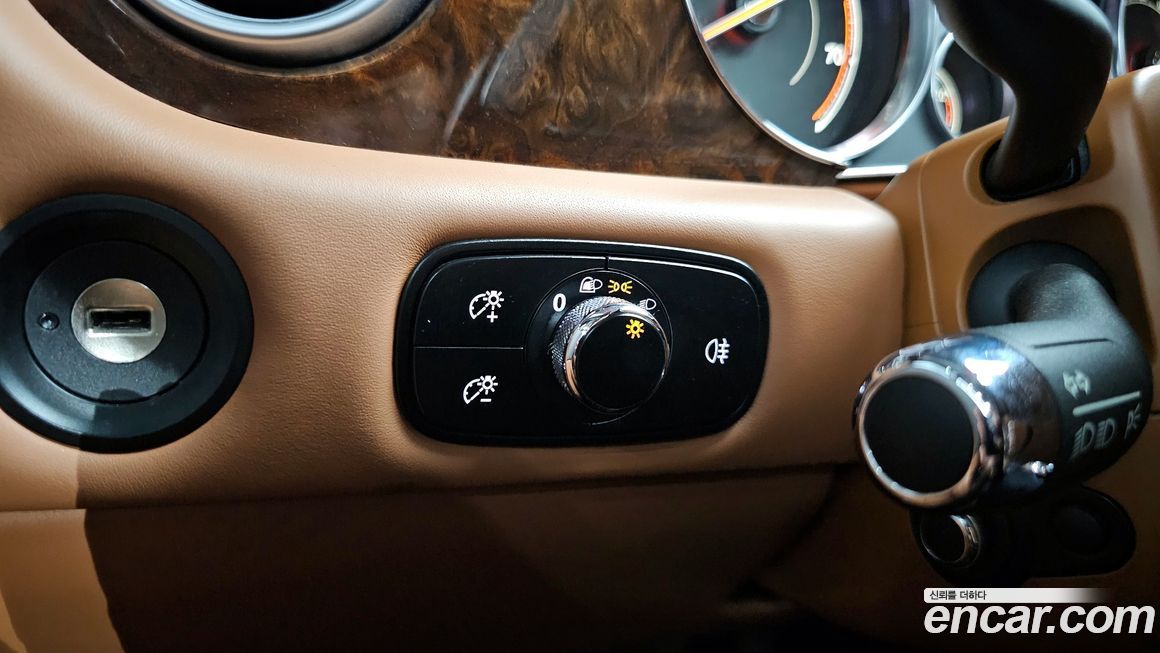 Bentley Continental 2016