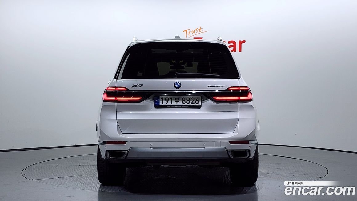 BMW X7 2024