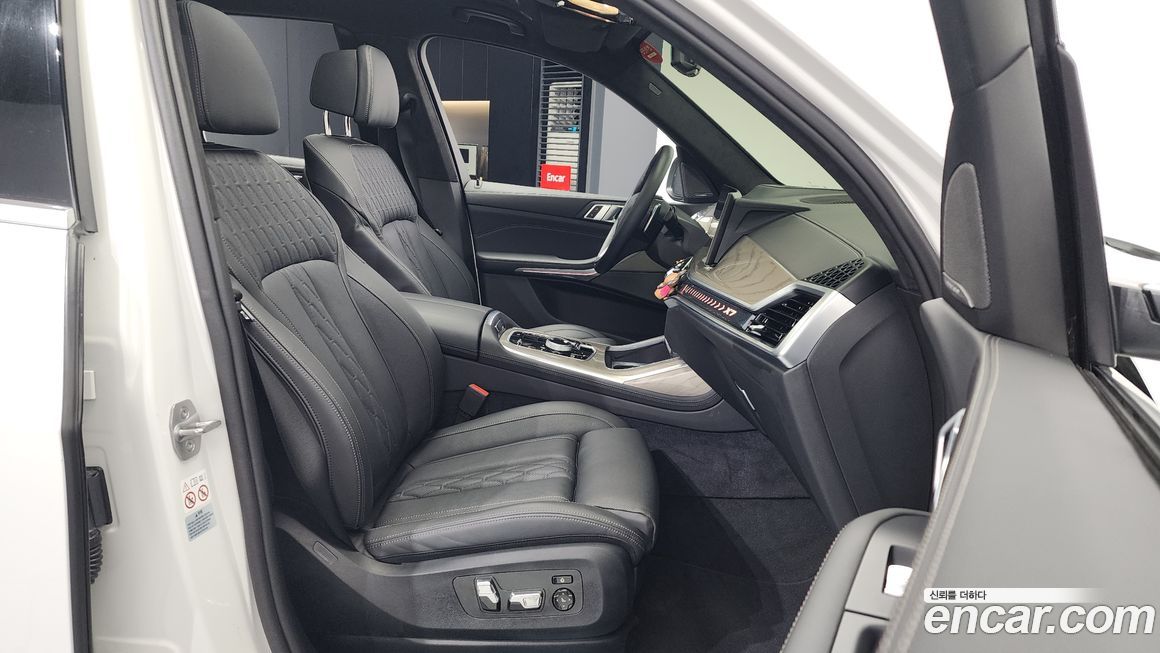 BMW X7 2024