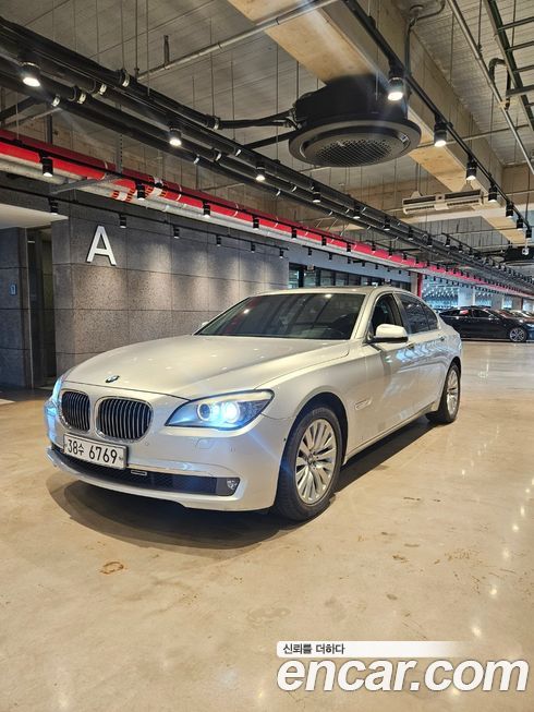 BMW 7-Series 2011