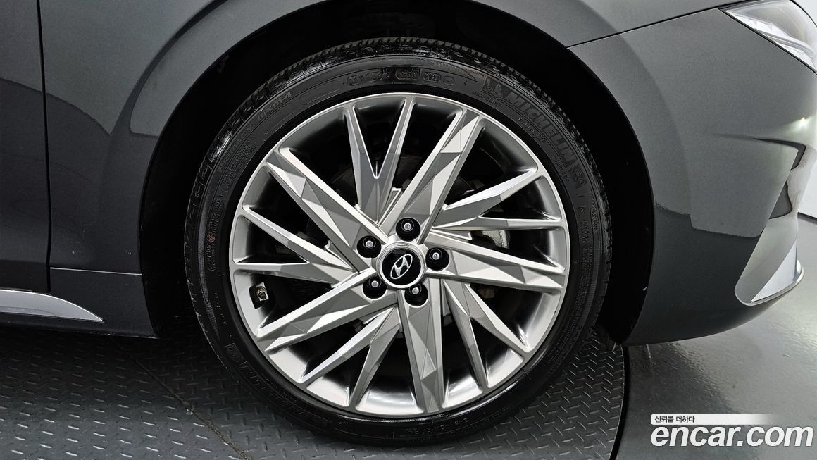 Hyundai Grandeur 2020