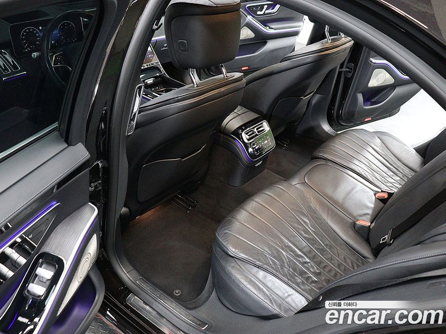 Mercedes-Benz S-Class 2021