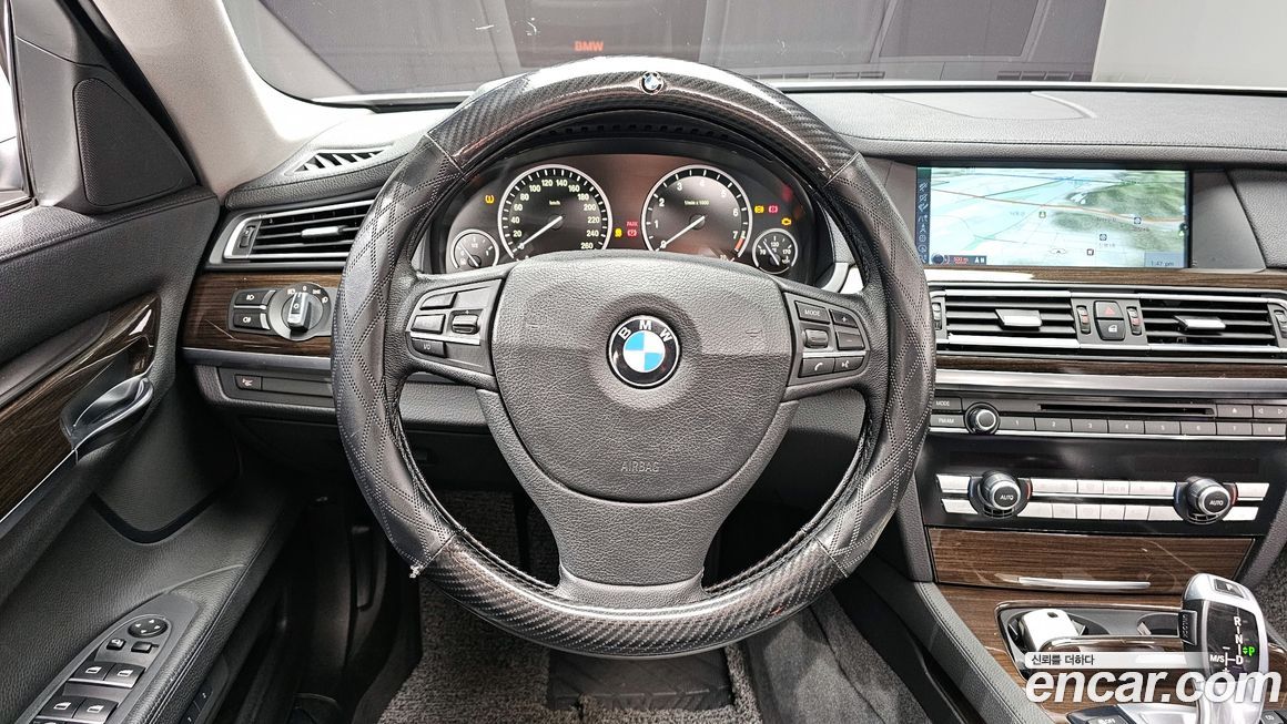 BMW 7-Series 2010