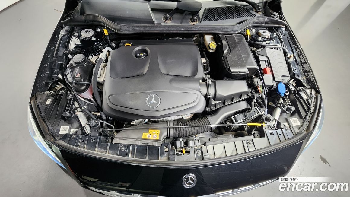 Mercedes-Benz GLA-Class 2019
