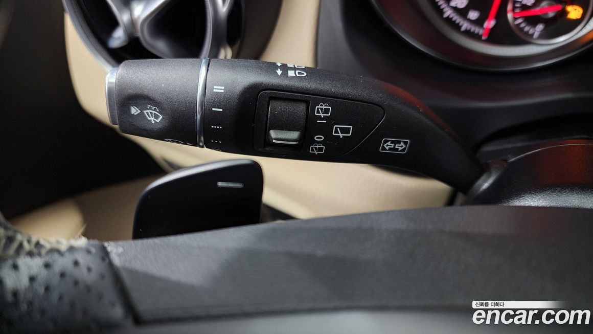 Mercedes-Benz GLA-Class 2019