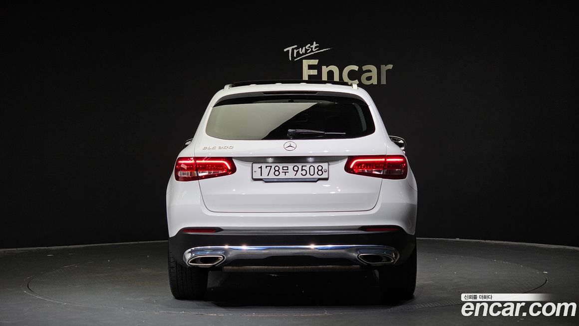 Mercedes-Benz GLC-Class 2016