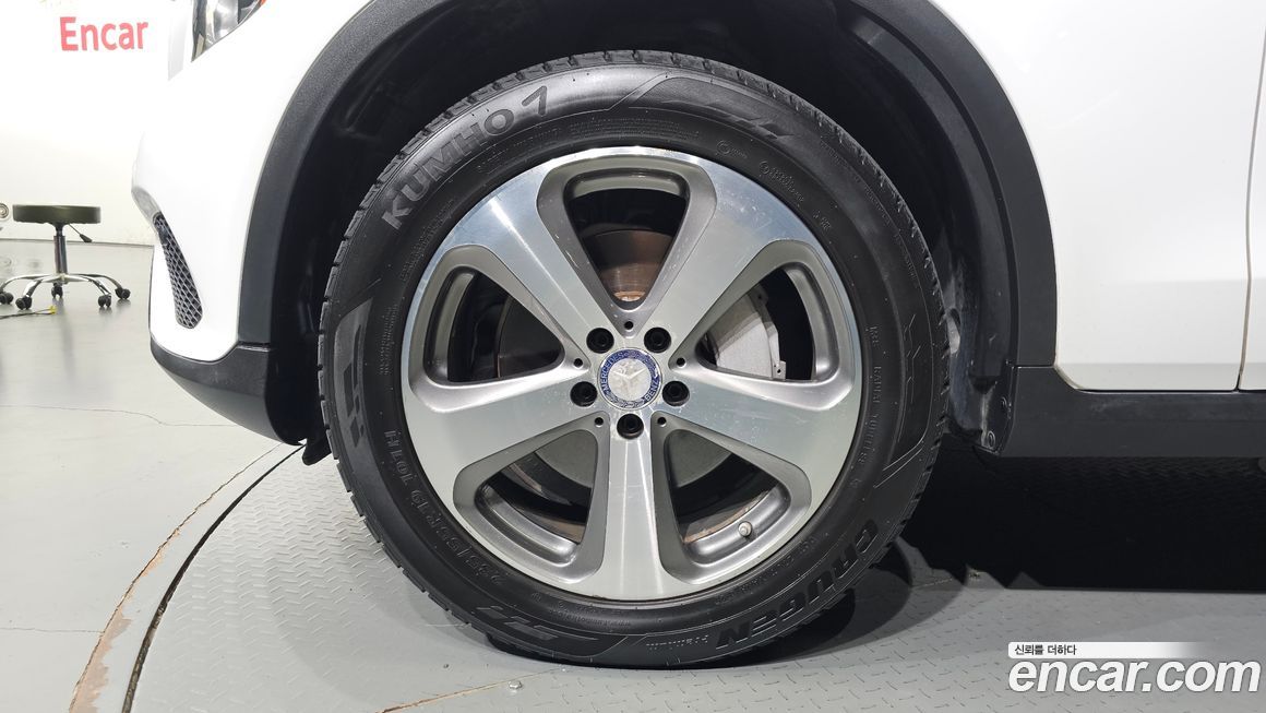 Mercedes-Benz GLC-Class 2016