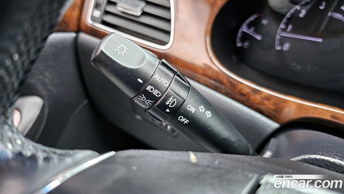 Hyundai Genesis 2009