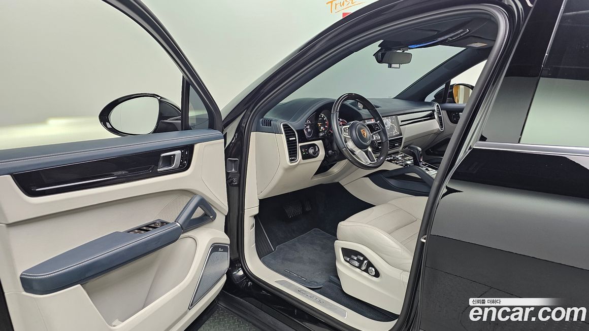 Porsche Cayenne 2020