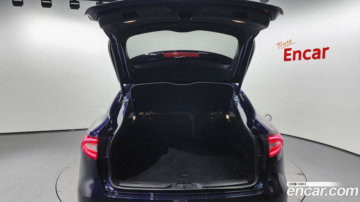 Maserati Levante 2019