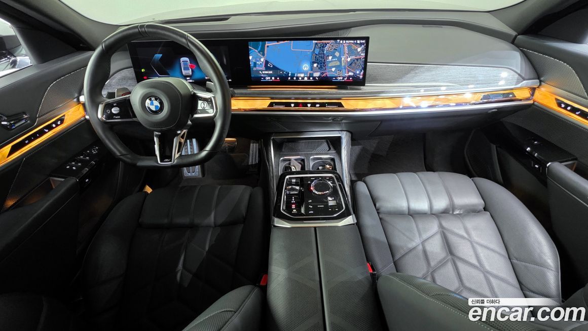 BMW 7-Series 2024