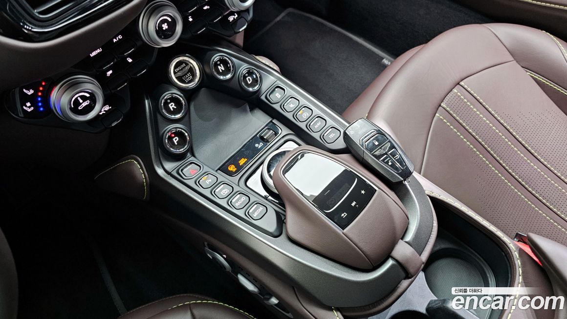 Astonmartin Vantage 2023