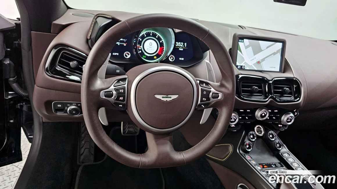 Astonmartin Vantage 2023