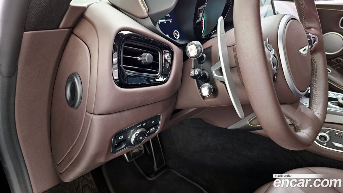 Astonmartin Vantage 2023