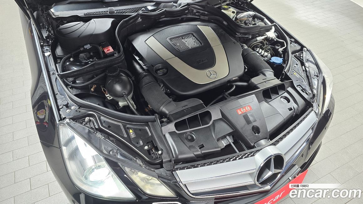 Mercedes-Benz E-Class 2011