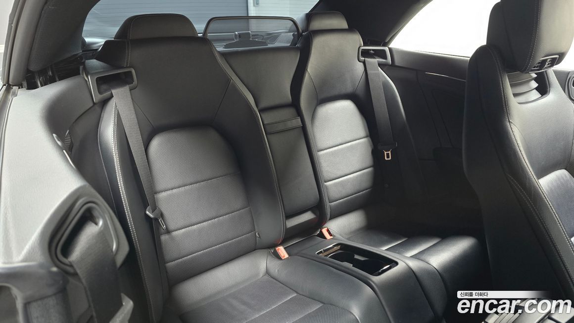 Mercedes-Benz E-Class 2011