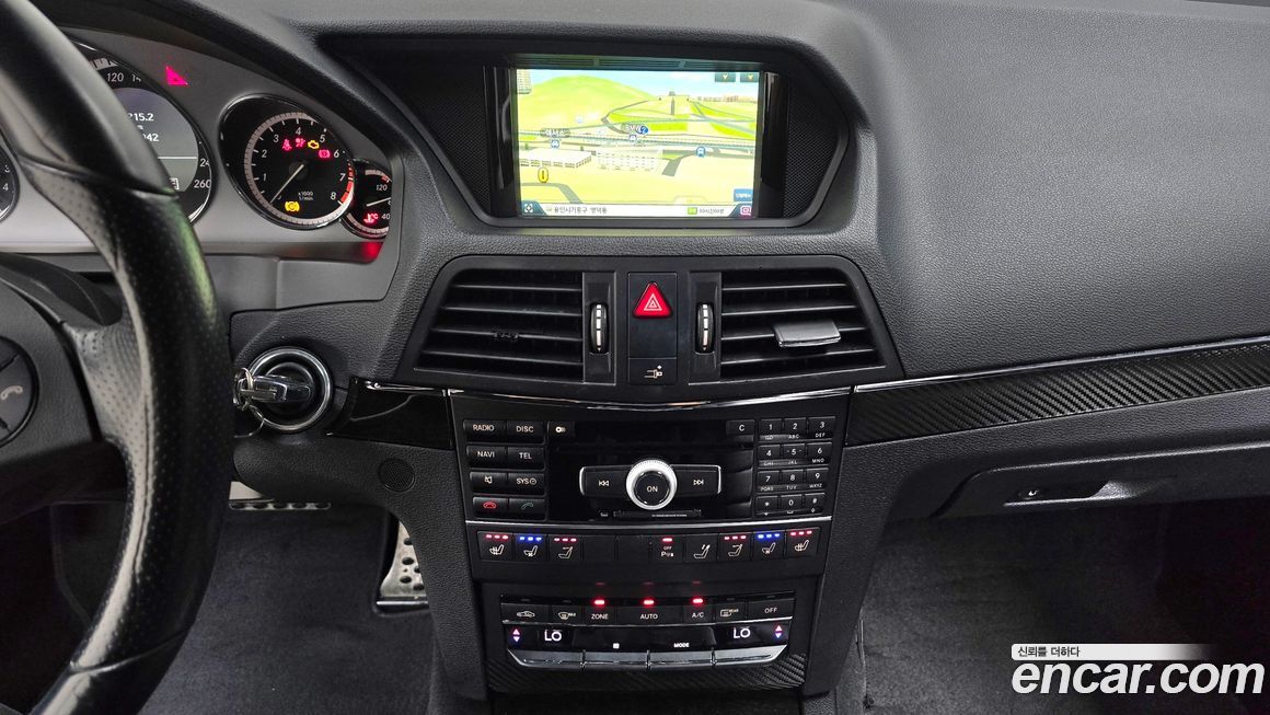 Mercedes-Benz E-Class 2011