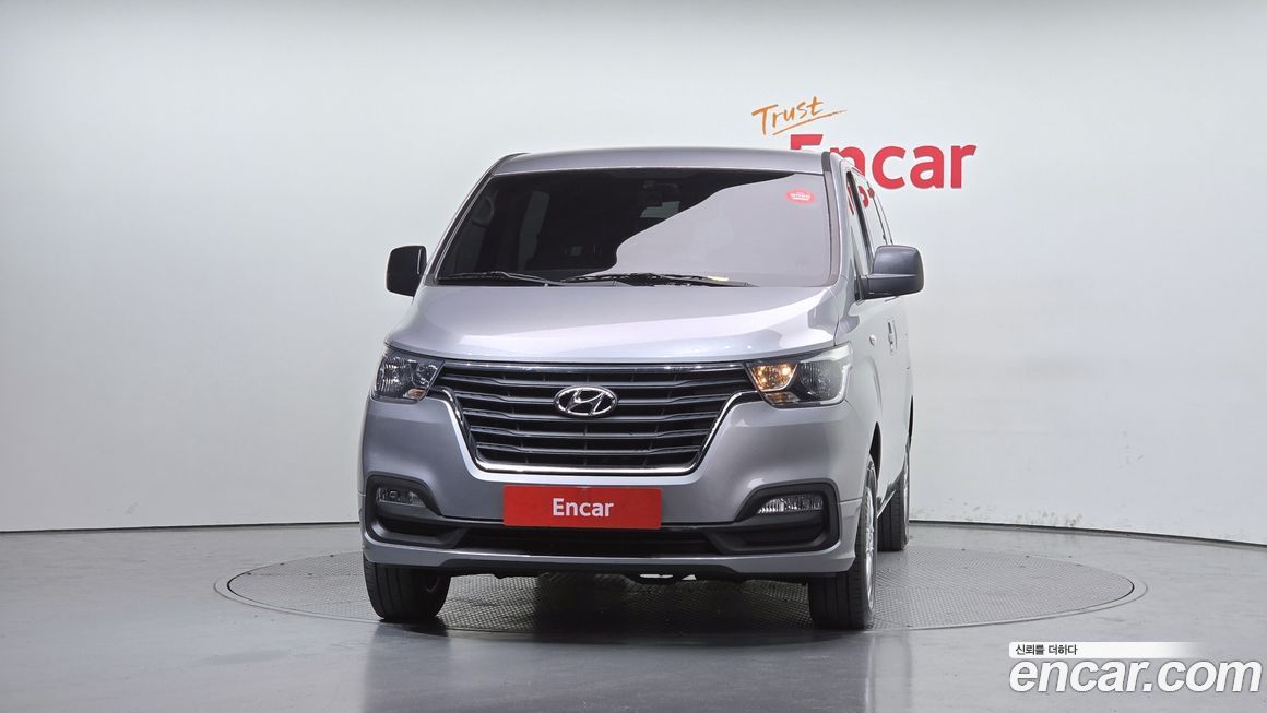 Hyundai Starex 2019